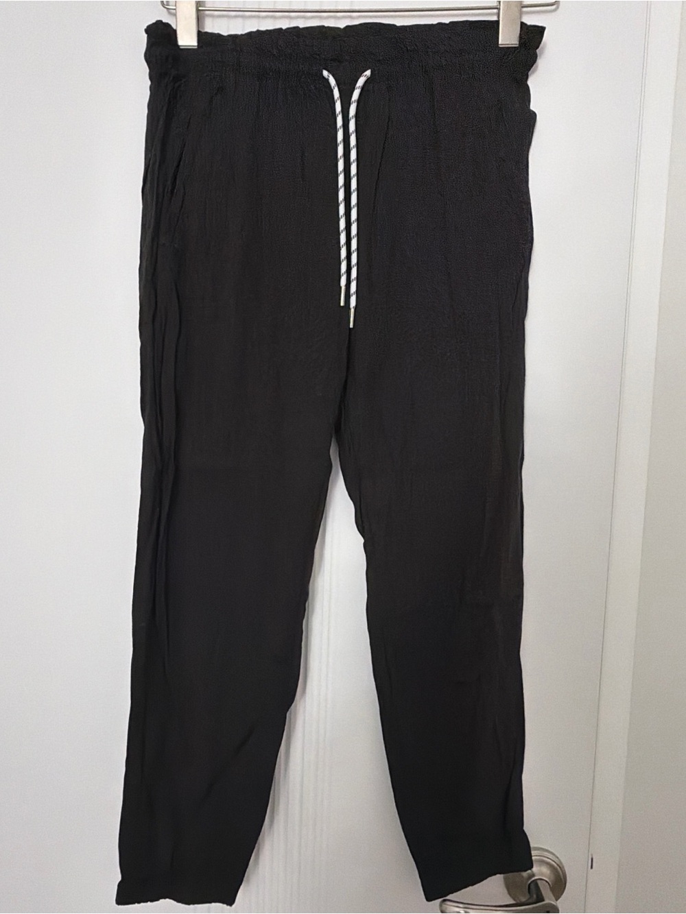 Monrow Black Elastic Waist Drawstring Joggers
